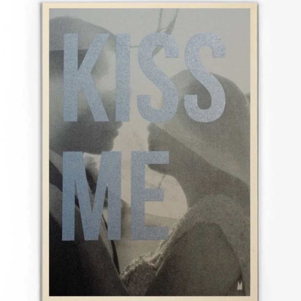 affiche_kiss_me__carte_ke_0.webp Affiche Kiss Me - Carte Kencre
