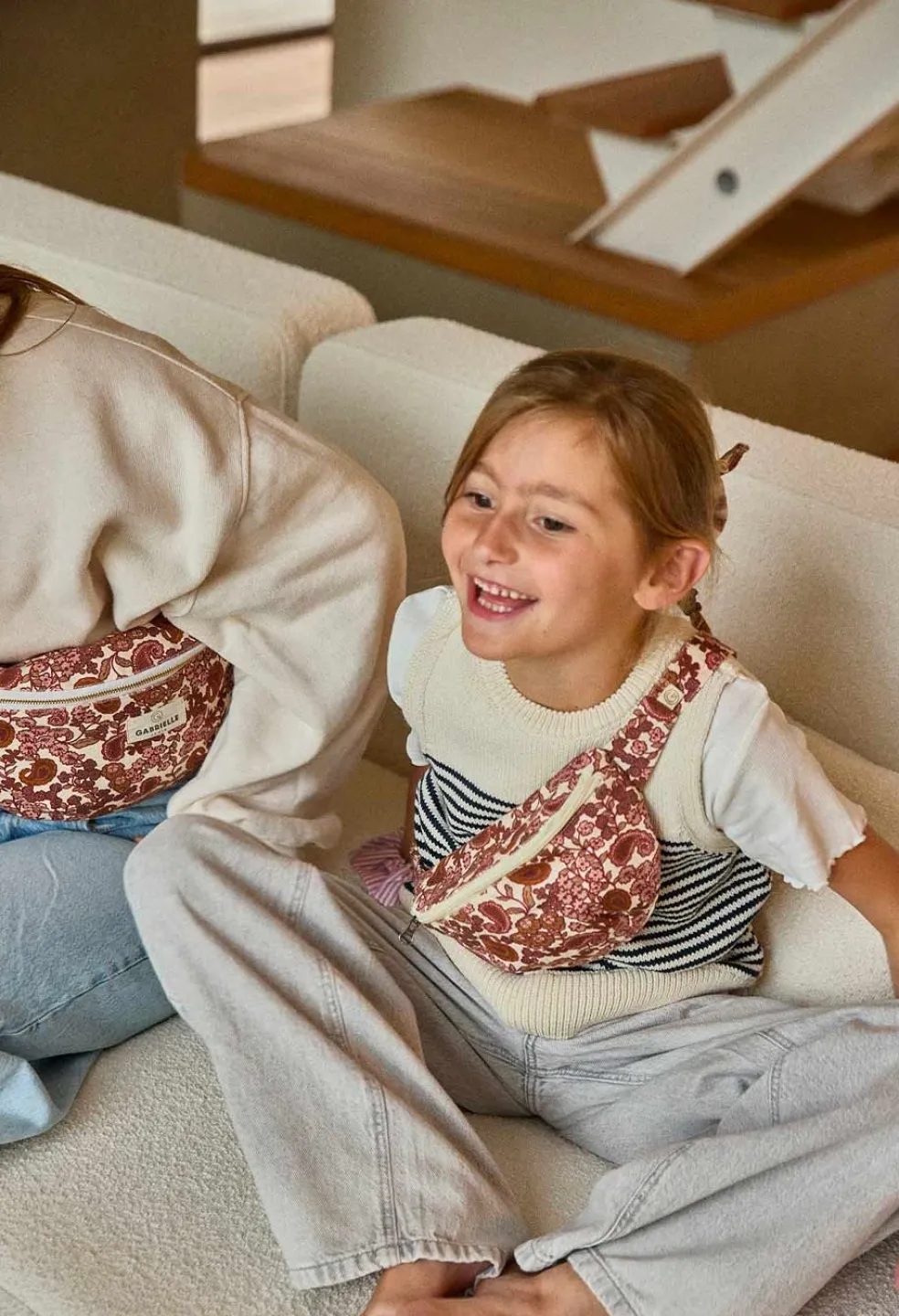 banane_enfant_arabesque_b_1.webp Banane Enfant Arabesque Bordeaux - Gabrielle Paris