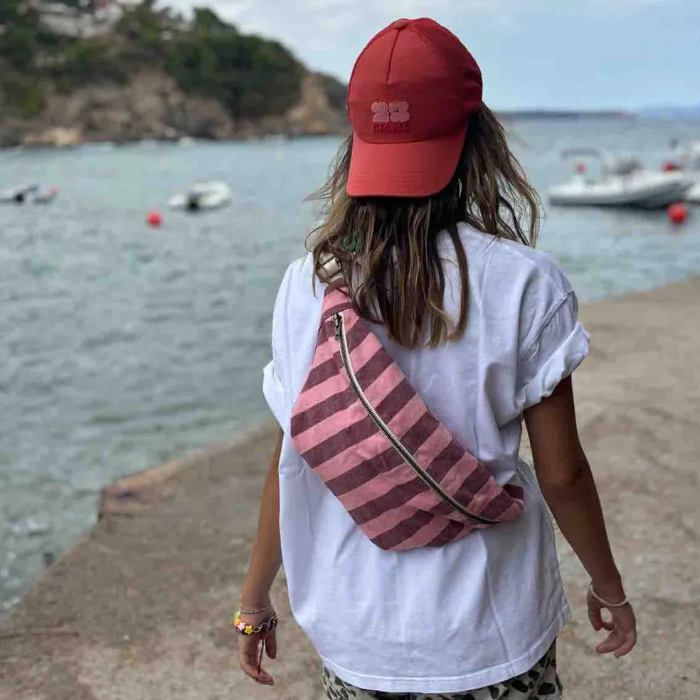 banane_rayures_bordeaux_f_2.webp Banane Rayures Bordeaux Flamingo - Rose In April