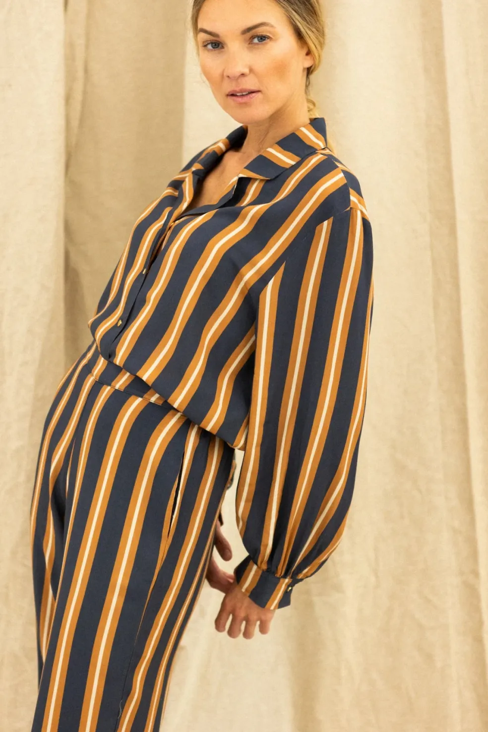 blouse_balaji_street_indi_3.webp Blouse Balaji Street Indigo - Apaches Collections