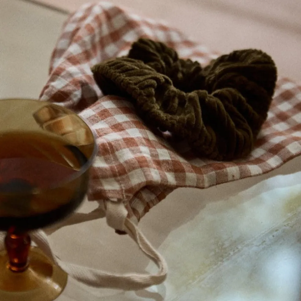 chouchou_velours_olive__g_0.webp Chouchou Velours Olive - Gabrielle Paris