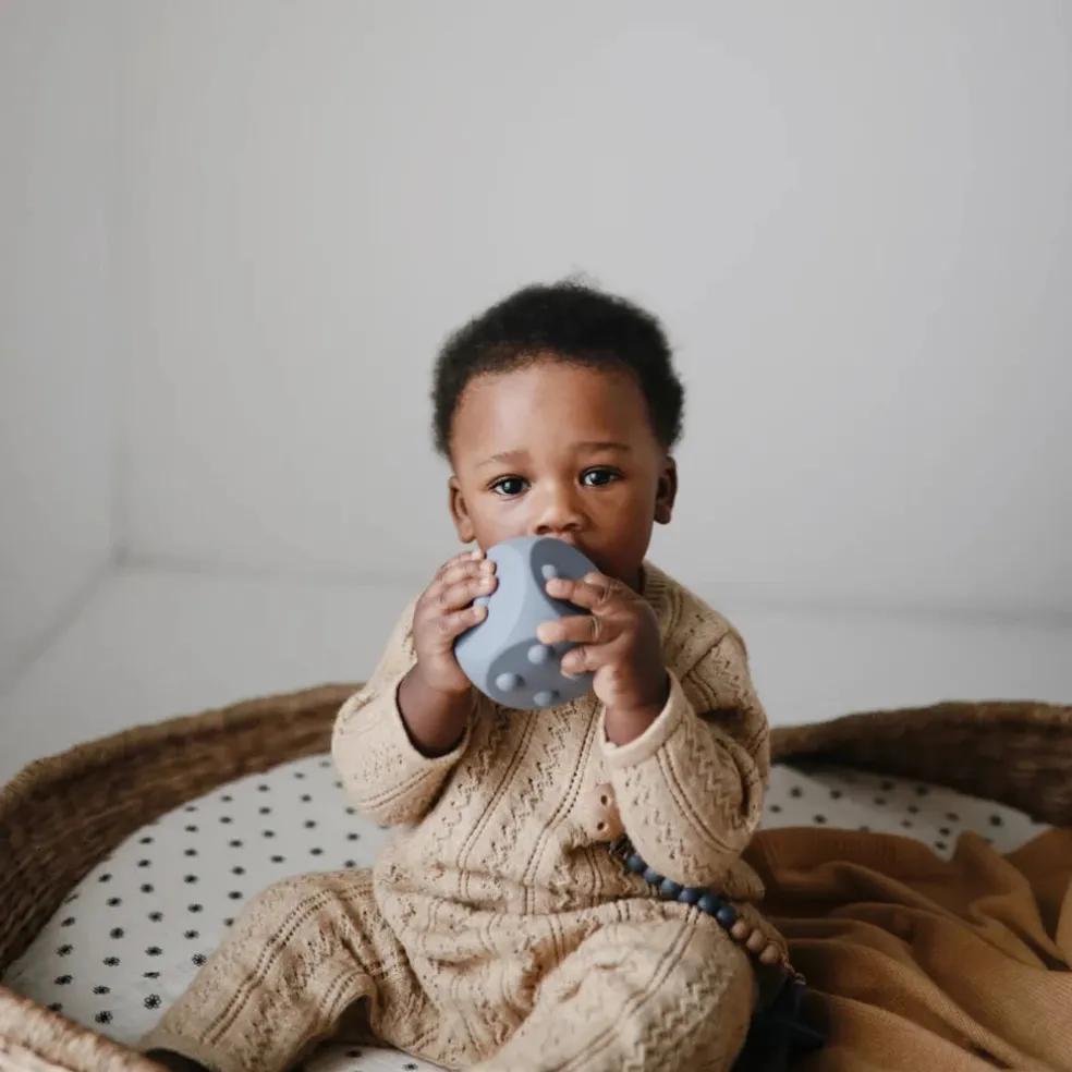 ds_pop_it_tradewindsstone_0.webp Dés Pop- It Tradewinds/Stone - Mushie