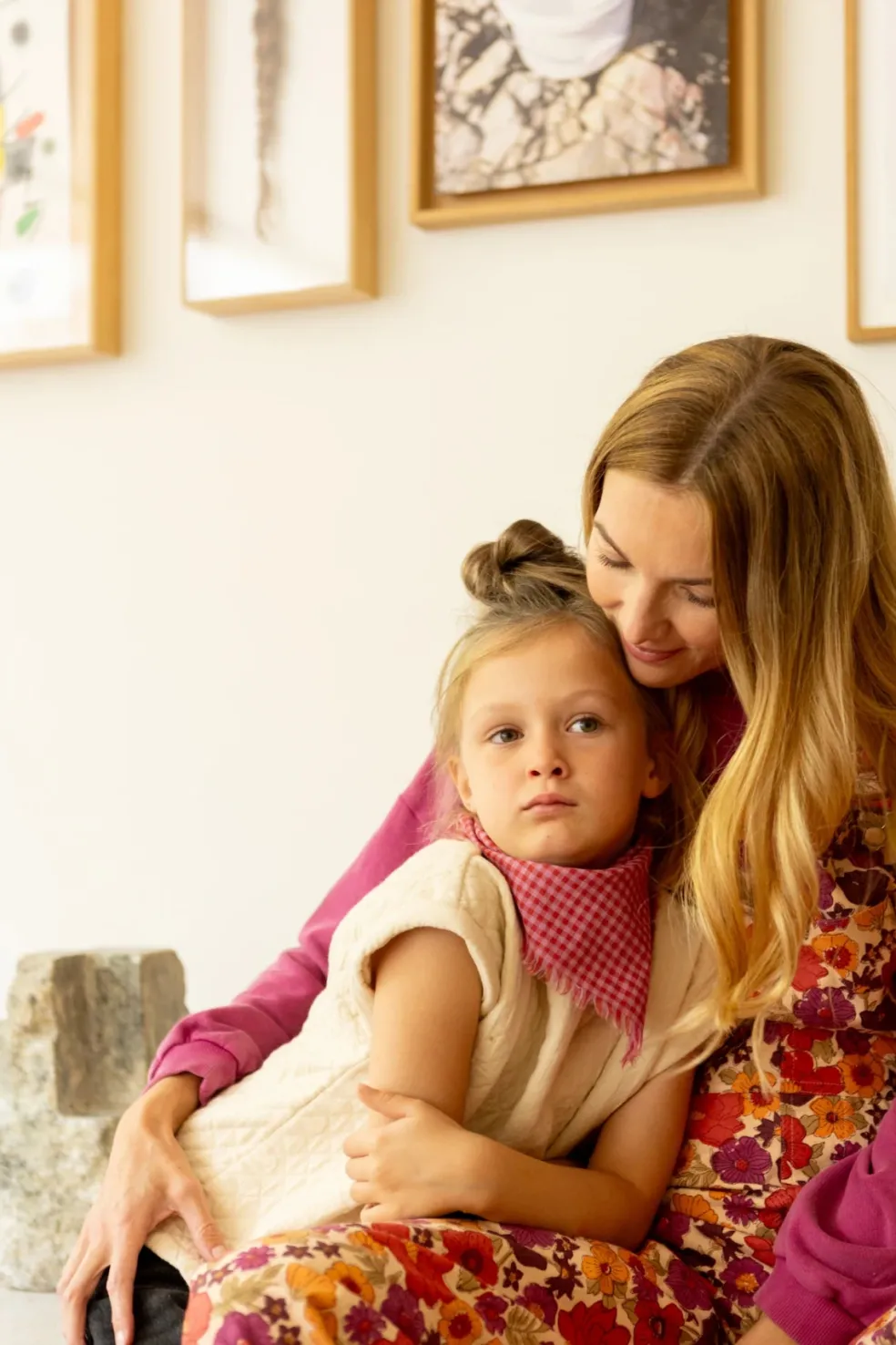 foulard_manika_khadi_fuch_1.webp Foulard Manika Khadi Fuchsia - Apaches Collections