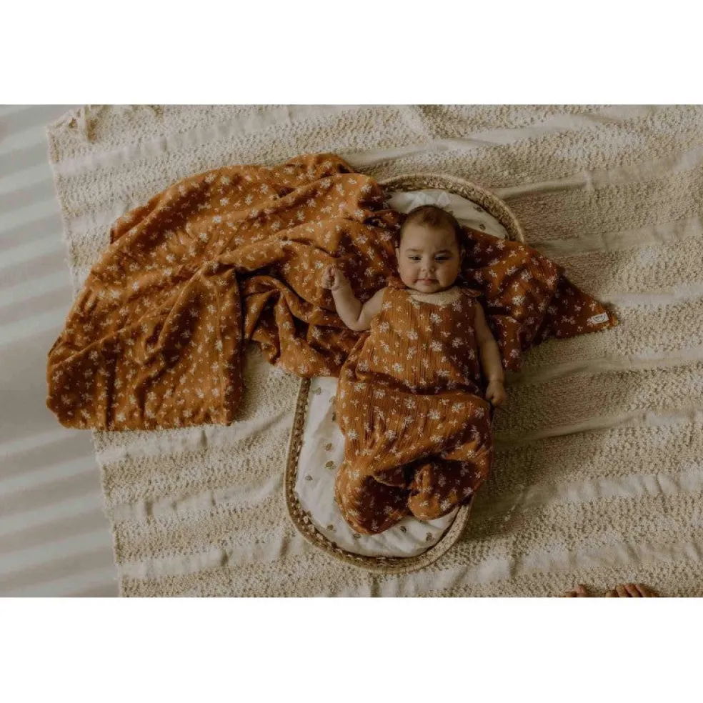 gigoteuse_lgre_vgtal_nut__3.webp Gigoteuse Légère Végétal Nut - Bonjour Little