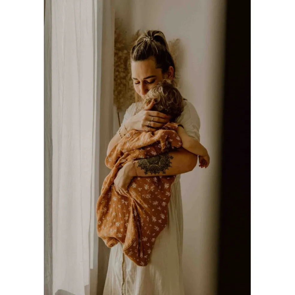 gigoteuse_lgre_vgtal_nut__4.webp Gigoteuse Légère Végétal Nut - Bonjour Little