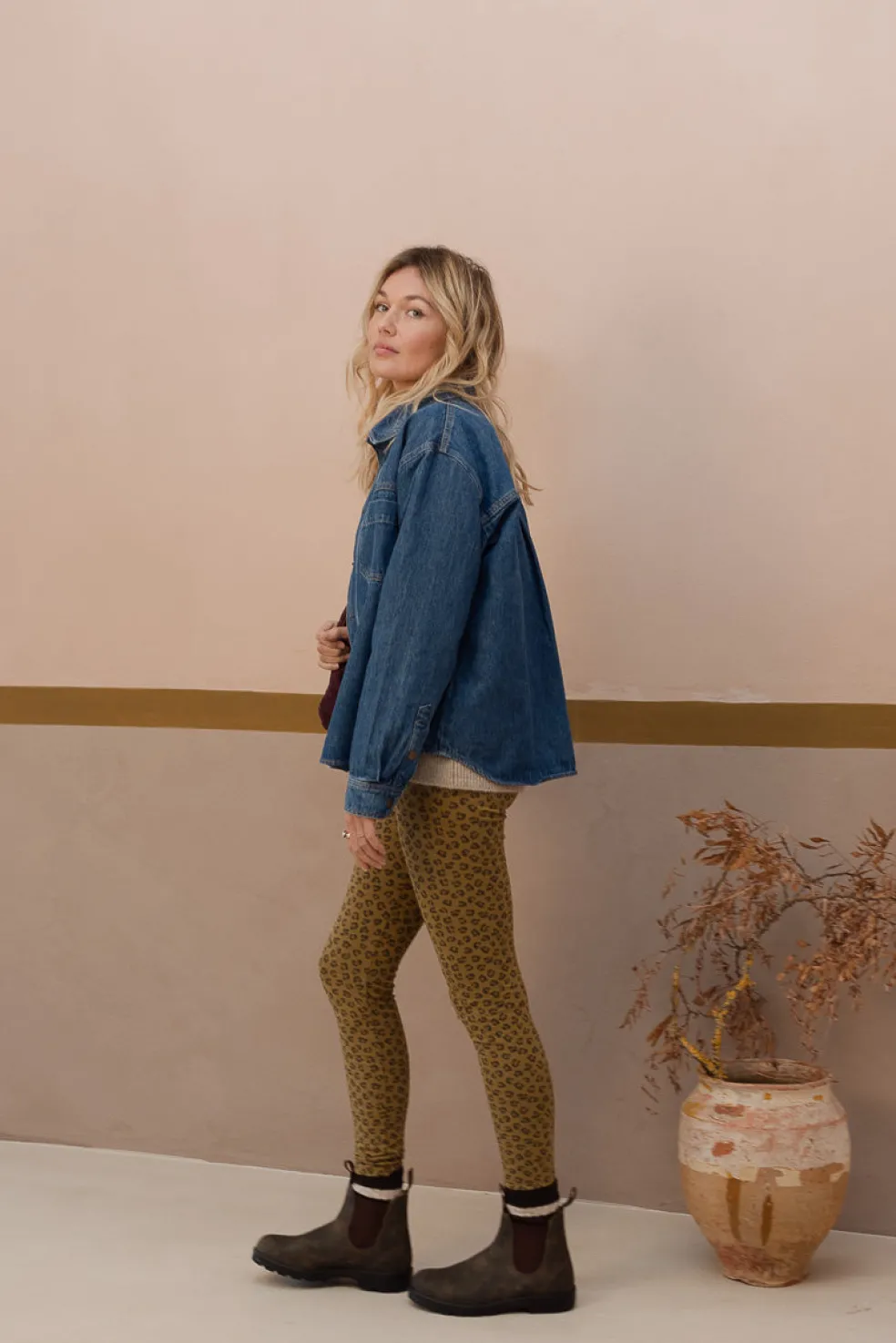 legging_mika_leopard_bron_7.webp Legging Mika Leopard Bronze - Marlot Paris