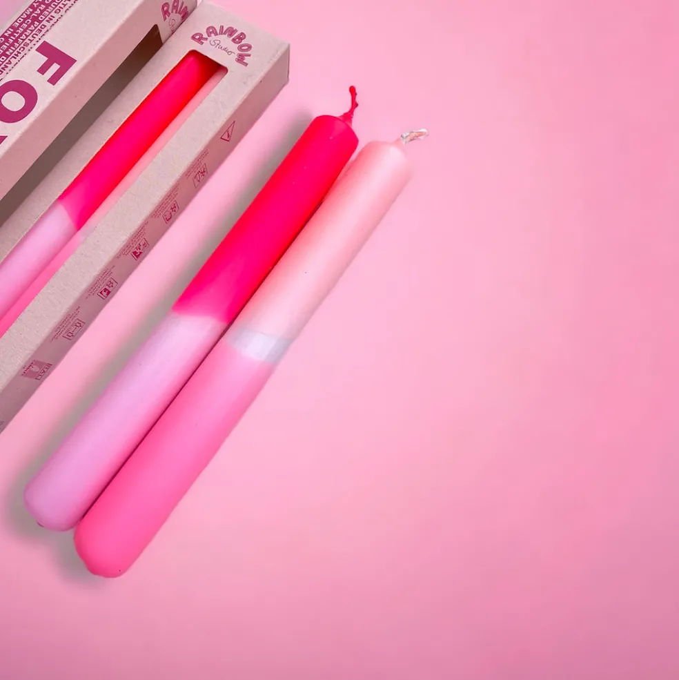 lot_de__bougies_rainbow_f_1-1.webp Lot de 2 Bougies Rainbow Foxy - Pink Stories