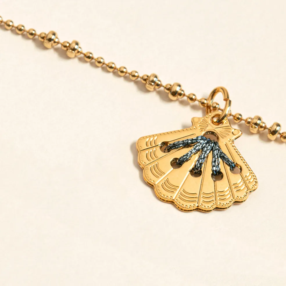 pendentif_amulette_coquil_1-1.webp Pendentif Amulette Coquillage Or Rose Fluo - Camille Enrico