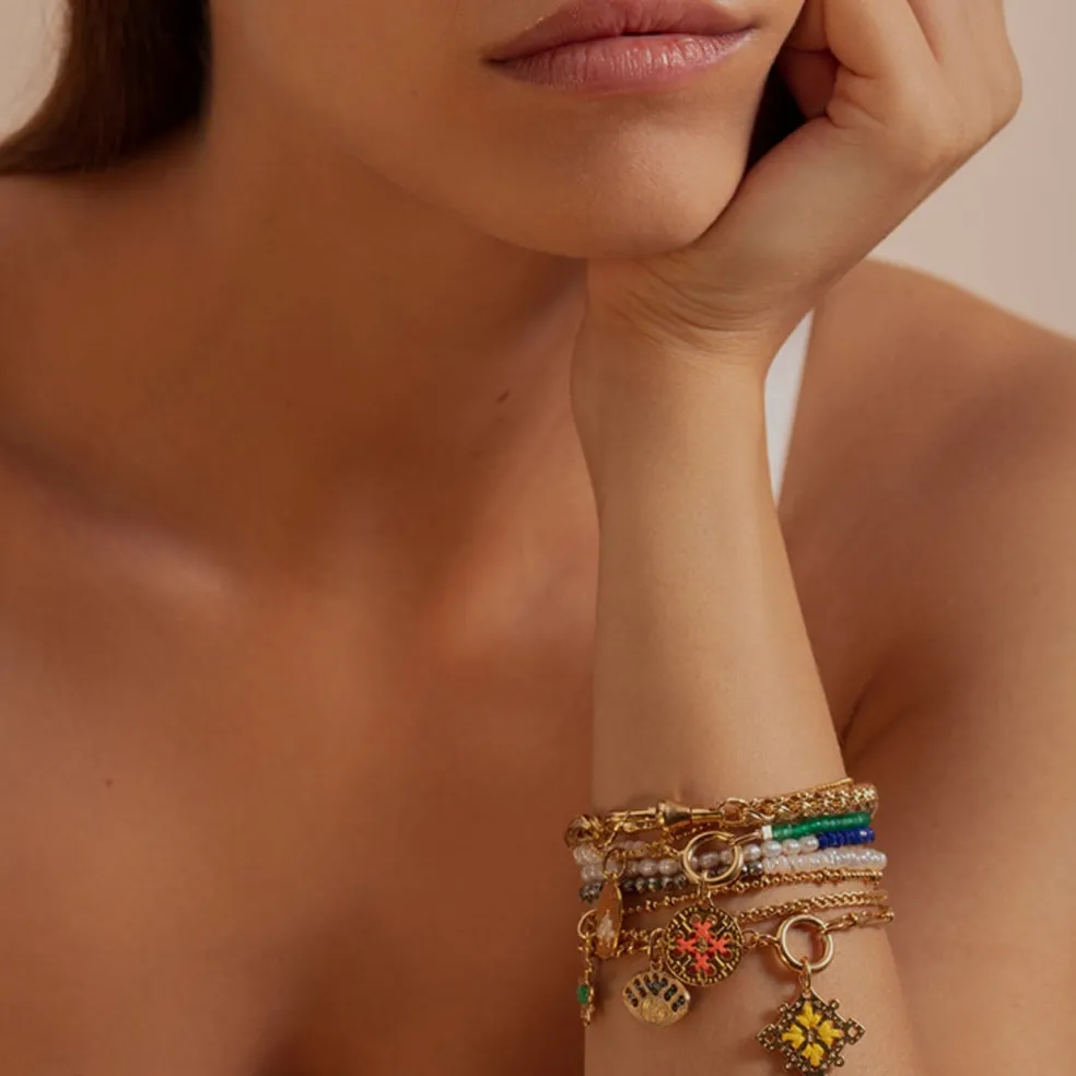 pendentif_amulette_losang_2-1.webp Pendentif Amulette Losange Or Fuchsia - Camille Enrico