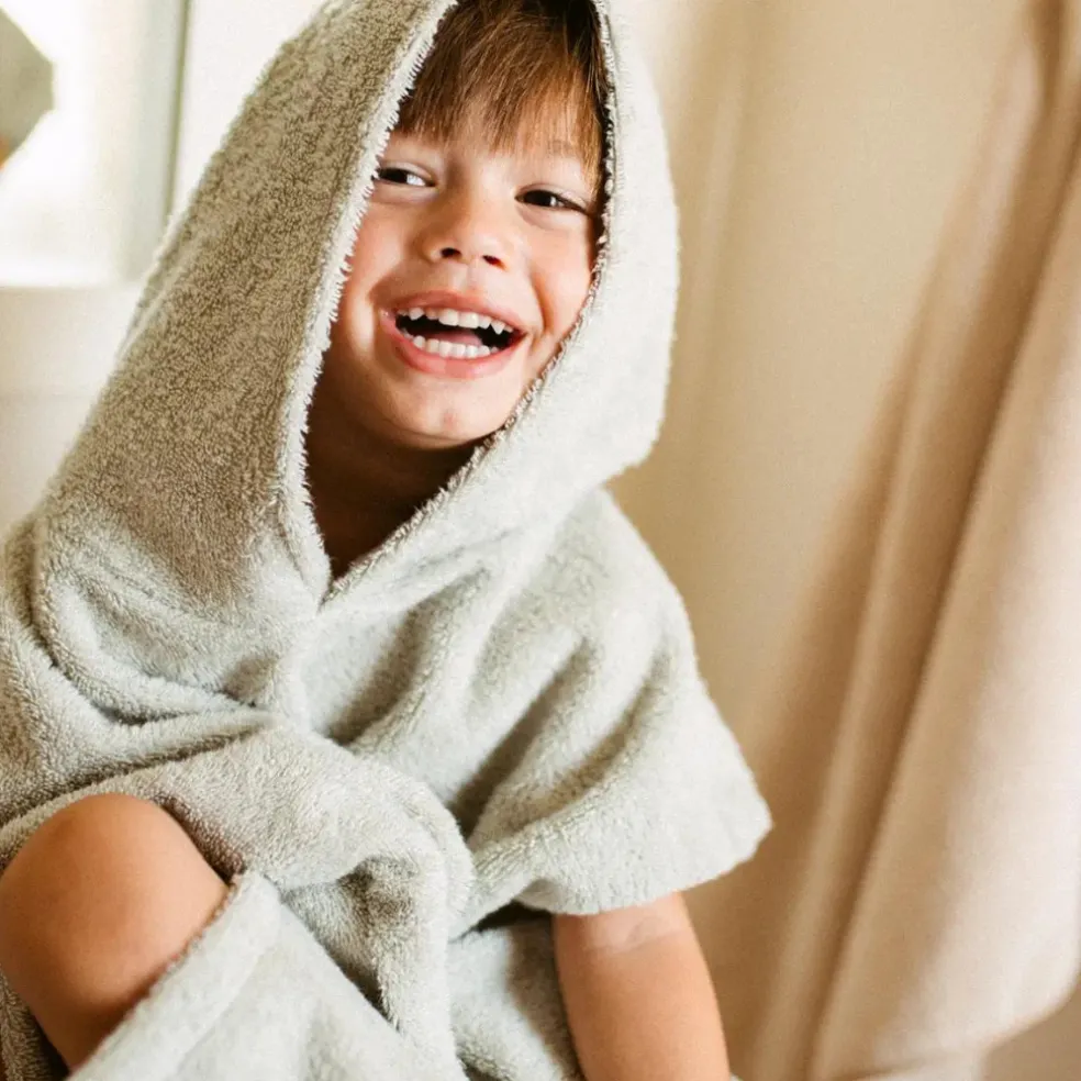 poncho_de_bain_sage_green_0.webp Poncho de Bain Sage Green - Nobodinoz