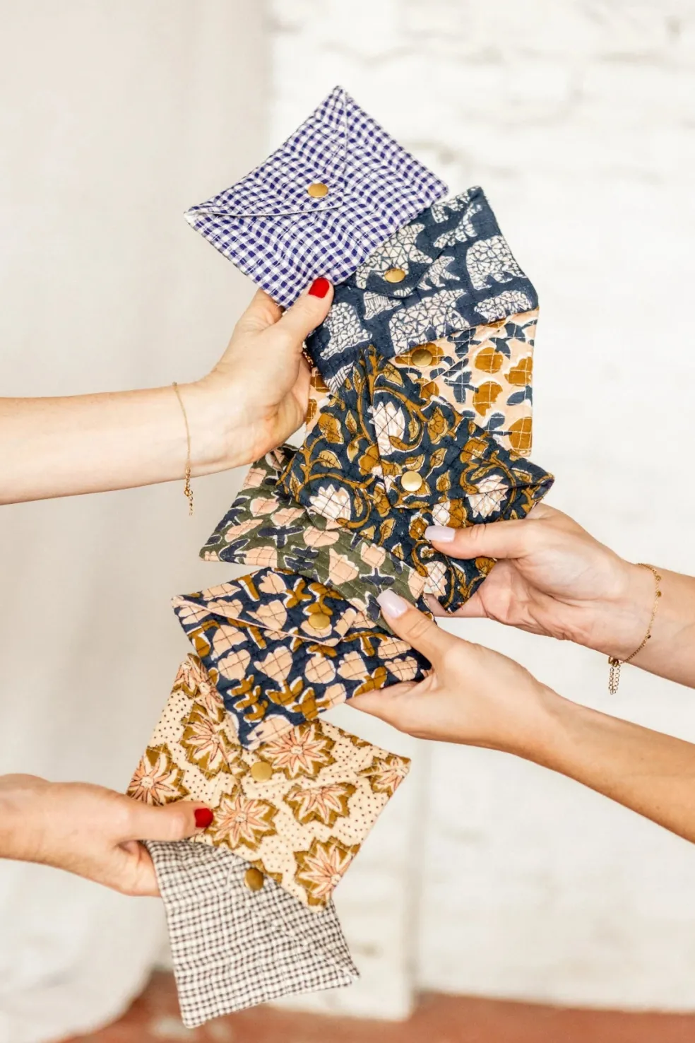 porte_monnaie_tincelle_ma_1.webp Porte Monnaie Étincelle Macadamia - Apaches Collections