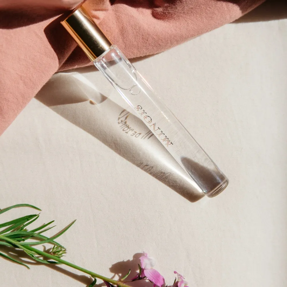 roll_on_parfum__minois_3.webp Roll On Parfum - Minois
