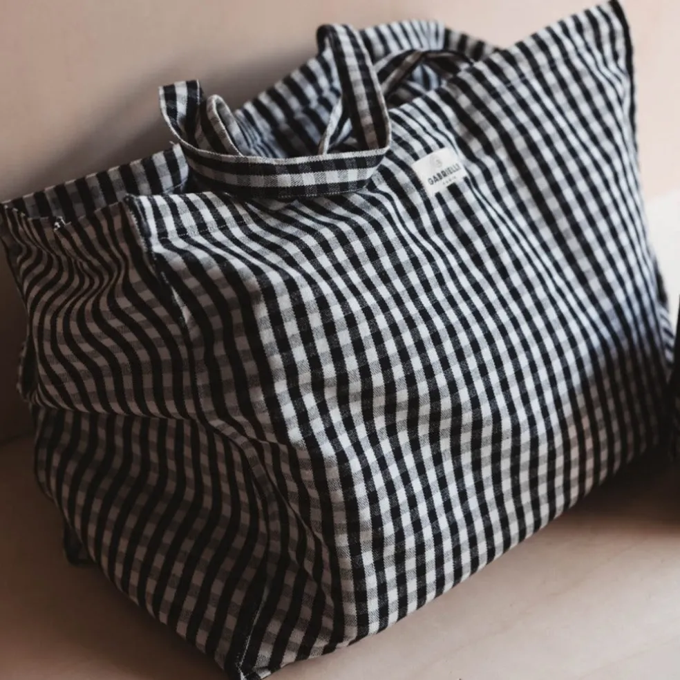 sac_weekend_vichy_noir__g_1.webp Sac Week-end Vichy Noir - Gabrielle Paris