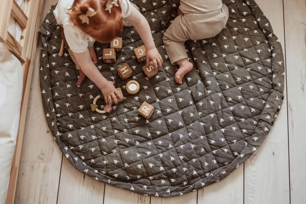 tapis_dveil_et_sac__lange_3.webp Tapis d'Éveil et Sac à Langer Birds - Play and Go