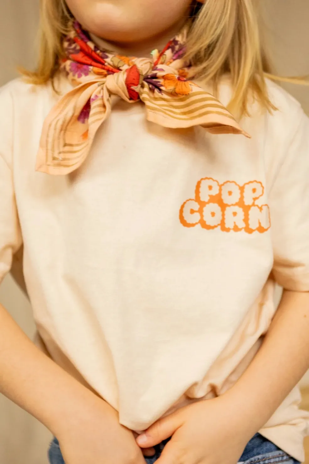 teeshirt_karu_pop_corn_pl_2-1.webp Tee-Shirt Karu Pop Corn Placé Macadamia - Apaches Collections