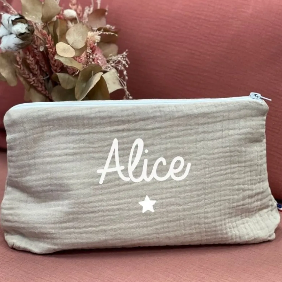 trousse_de_toilette_perso_2-1.webp Trousse De Toilette Personnalisable Beige - Oh la la Paris